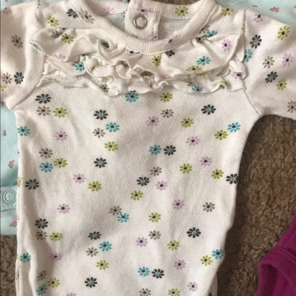 Newborn bundle - Picture 3 of 4